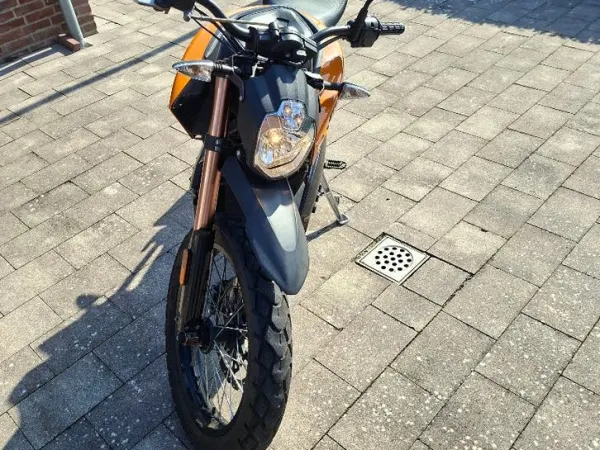 2013 Zero Motorcycle DS 2013 - €4,250 · Bidding (1/1)