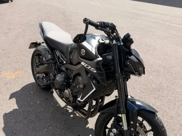 2019 Yamaha MT 09 - €8,290 · Bidding (1/1)