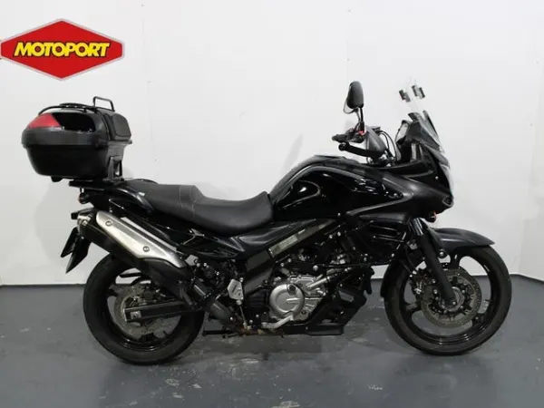 2011 Suzuki v Strom dl 650 - €4,890 · Bidding (1/1)