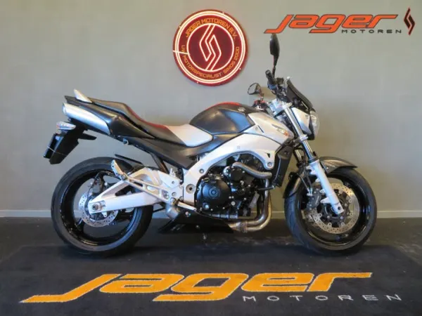 2007 Suzuki GSR600A GSR 600 Naked Tour TOP! (bj 2007) - € 3.450 (1/1)