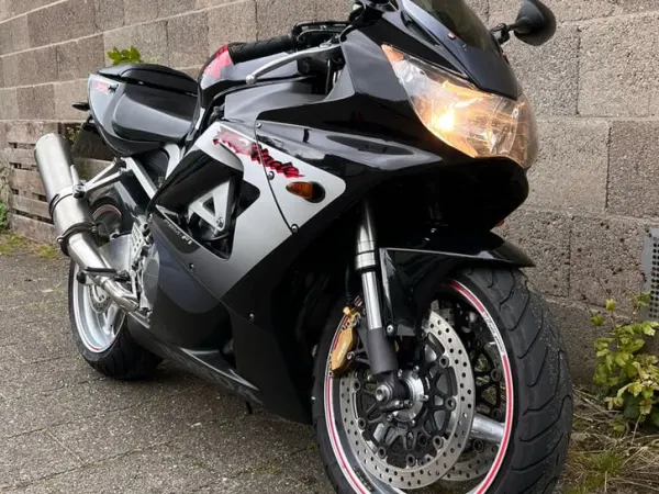 Year unknown Honda Fireblade - €2,799 · Bidding (1/1)