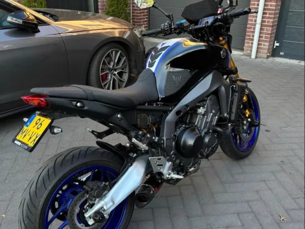 2021 Yamaha MT 09 SP - € 9.850 · Bieden (1/1)