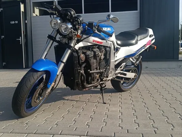 Bouwjaar onbekend Suzuki GSX-R 1100 Naked - € 1.750 · Bieden (1/1)
