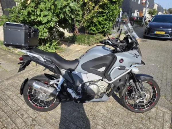 2012 Honda VFR 1200 X Crosstourer - € 7.000 · Bieden (1/1)