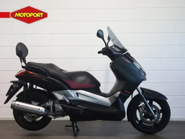 2010 Yamaha X-Max 250 - €3,490 (1/1)