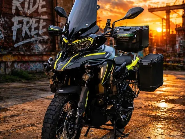 2025 Benelli TRK 702 X - €8,450 · Bidding (1/1)