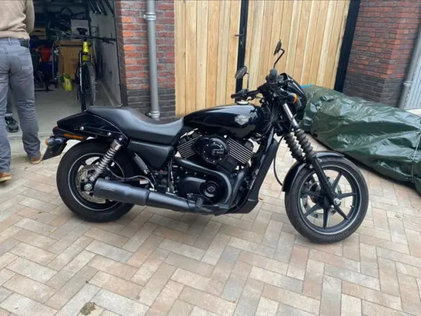 Bouwjaar onbekend Harley-Davidson Street 750-Zwart, Goede Staat - € 6.500 · Bieden (1/1)