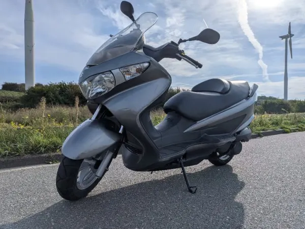 2007 Suzuki Burgman 200 (2007) | 3.500 km | Eerste Eigenaar - €1,350 (1/1)