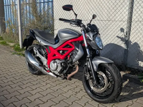 2014 Suzuki Gladius 650 - €3,700 (1/1)