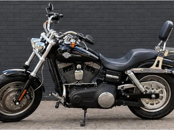 2009 Harley-Davidson Dyna Fat Bob Fxdf 1584cc | 15.000 km | 2009 - €8,999 · Bidding (1/1)