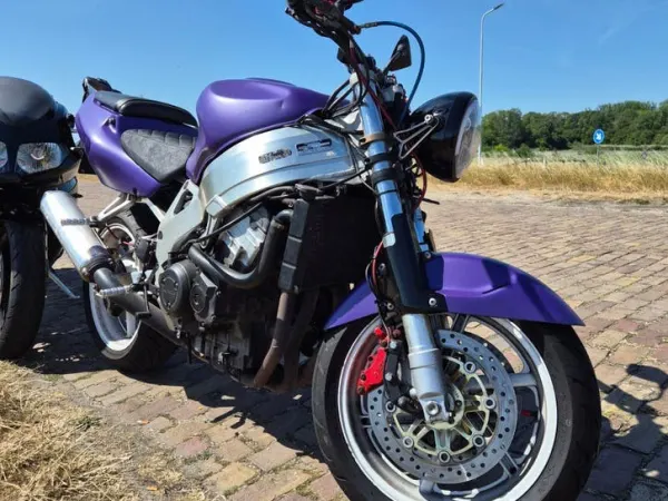 Year unknown Honda Fireblade 900RR - €1,500 · Bidding (1/1)