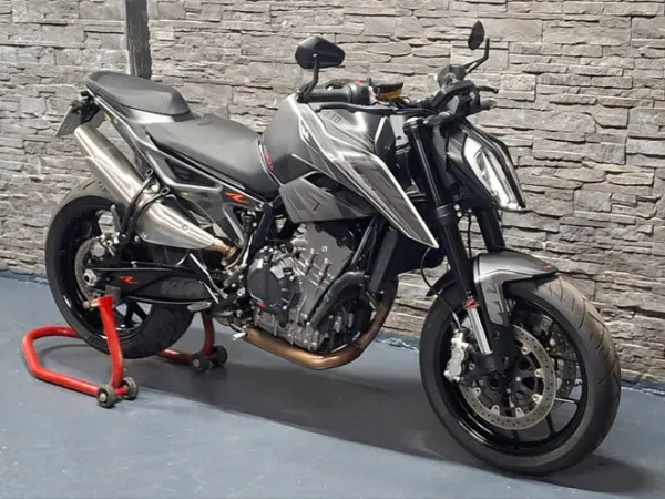 2023 KTM 790 Duke abs bj 2023 Motorex Decalsset - € 6.750 (1/1)