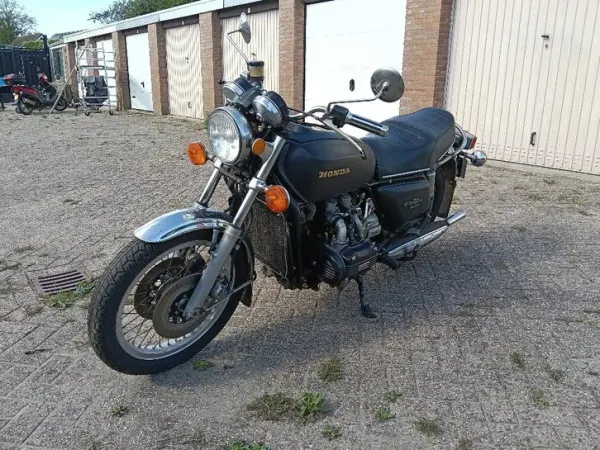 1980 Honda GL 1000 - Bidding (1/1)