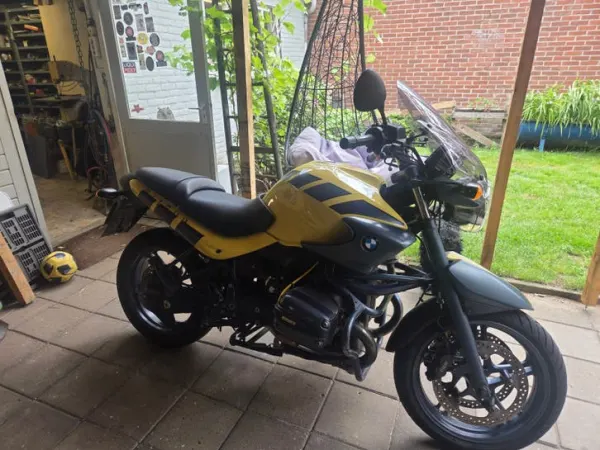 2004 BMW R1150R-2004-46.100 KM. Inruil Oldtimer Bespreekbaar - €4,250 · Bidding (1/1)