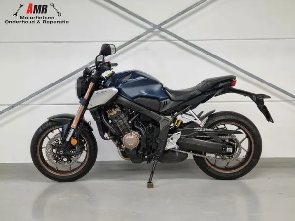 2021 Honda CB 650 R (bj 2021) - €7,240 (1/1)