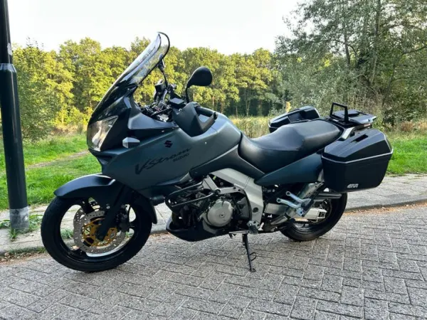 Year unknown Suzuki V-Strom 1000 - Reserved (1/1)