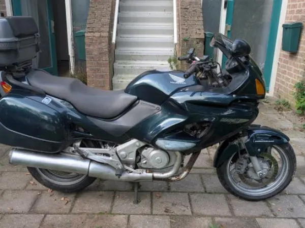 2002 Honda Deauville - €550 · Bidding (1/1)