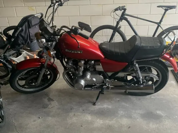 Year unknown Suzuki GS 550 - €1,500 (1/1)