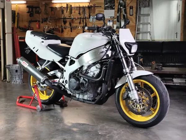 1997 Honda Fireblade - €2,000 (1/1)
