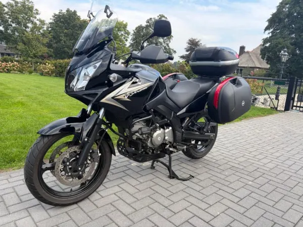 Year unknown Suzuki V-Strom 650 - €3,999 · Bidding (1/1)
