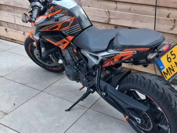 2018 KTM 790 Duke-Limited Edition 2018 - Bieden (1/1)