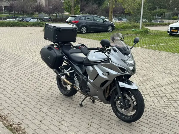 2011 Suzuki GSX 1250 - €4,499 · Bidding (1/1)