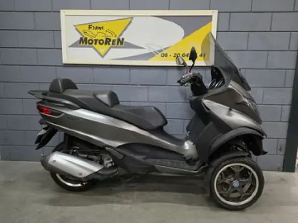 2017 Piaggio MP3 300 - €1,850 · Bidding (1/1)
