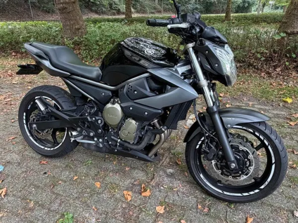 Bouwjaar onbekend Yamaha XJ 6 - € 2.500 (1/1)