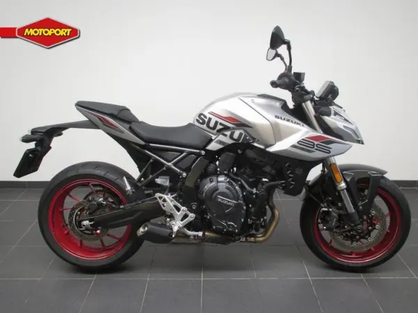 2026 Suzuki GSX-8S - €8,490 · Bidding (1/1)