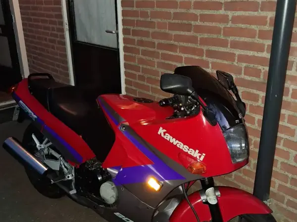 1993 Kawasaki GPX 600 R - € 750 (1/1)