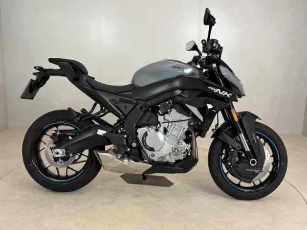 2026 Cfmoto 675 NK - € 7.999 · Bieden (1/1)
