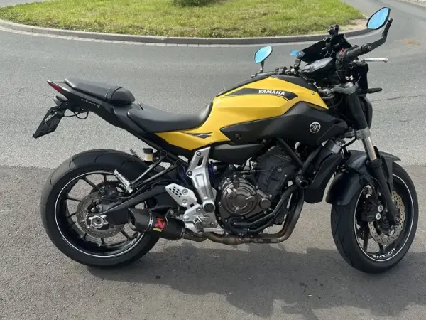 2016 Yamaha MT-07 - €5,949 · Bidding (1/1)