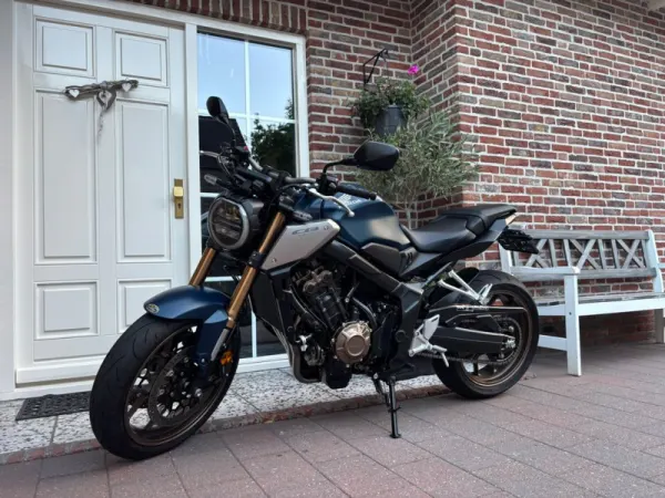 2021 Honda CB 650 R NEO Sports Cafe - €8,250 (1/1)