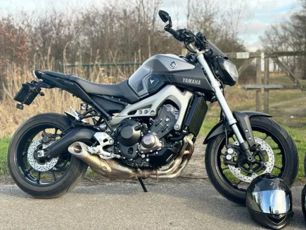 Year unknown Yamaha MT 09 - €6,250 (1/1)