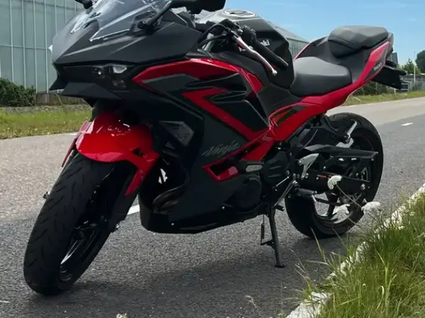 2025 Kawasaki Ninja 500 SE - € 6.100 (1/1)