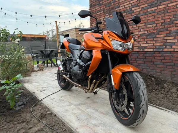 2010 Kawasaki Z750 Oranje Naked Bike - € 4.250 · Bieden (1/1)
