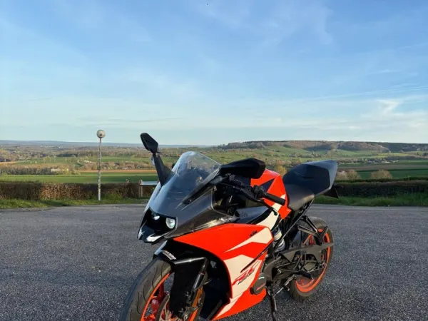 2017 KTM RC 125 2017 - €3,000 · Bidding (1/1)