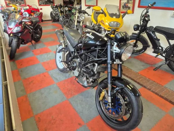 Year unknown Ducati Monster S2R1000-Volledig Aangepast en Onderhouden - €6,500 · Bidding (1/1)