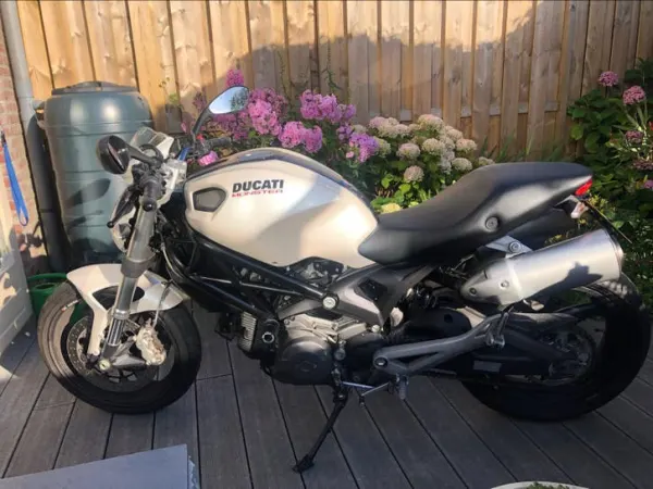 2009 Ducati Monster 696 - €2,500 (1/1)