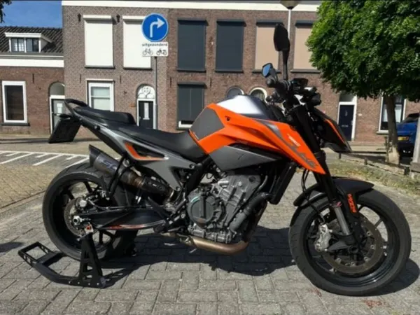 Bouwjaar onbekend KTM Duke 790– 2019 –Dealer Onderhouden - € 6.250 (1/1)