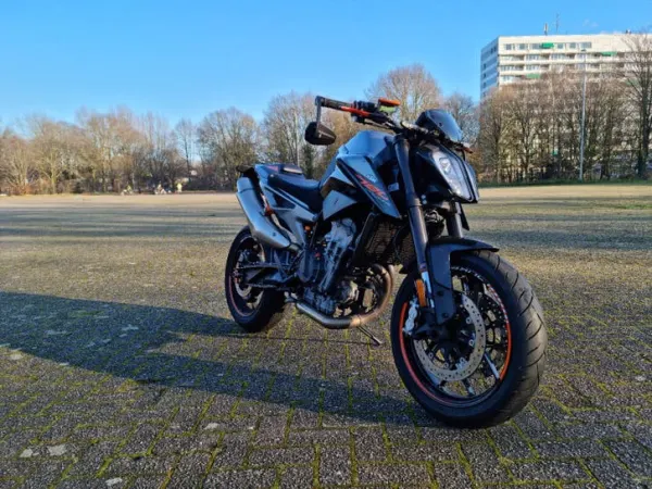 2020 KTM 790 Duke – mei 2020 – Slechts 12.500 km - € 7.000 · Bieden (1/1)
