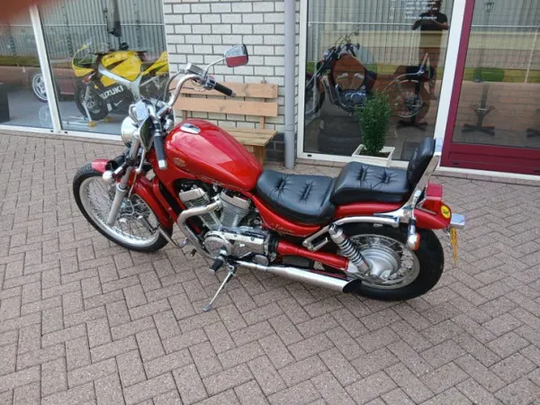 1993 Suzuki VS 800 - €2,650 (1/1)