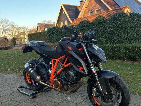 2016 KTM 1290 Super Duke R - € 9.250 (1/1)