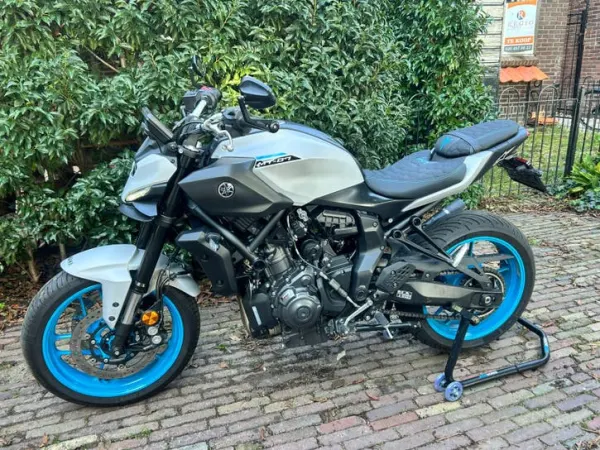 2025 Yamaha MT-07 - € 9.950 · Bieden (1/1)