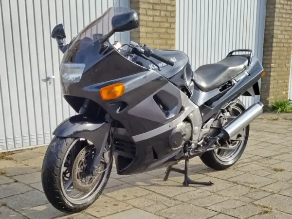 1992 Kawasaki ZZR 600 - €950 (1/1)