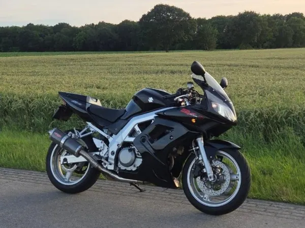 2005 Suzuki SV 650 - €3,150 · Bidding (1/1)