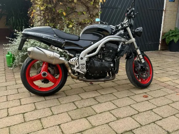 Bouwjaar onbekend Triumph Speed Triple T509-Naked Bike met Karakter - € 2.250 (1/1)
