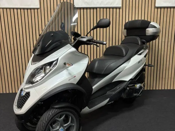 2015 Piaggio MP3 500 LT ABS ASR 2015 Autorijbewijs - €4,950 (1/1)