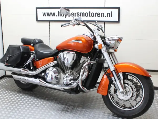 2002 Honda VTX 1800 - €5,650 (1/1)