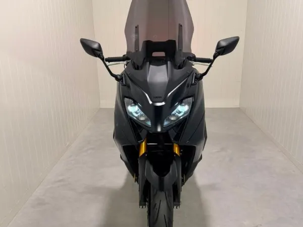 2023 Yamaha T-Max 560 Tech Max (vol optie)-Recent Onderhoud - €12,495 (1/1)